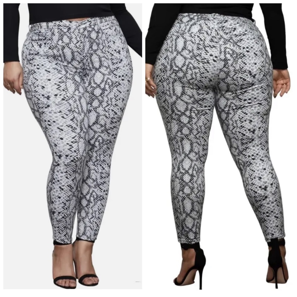 •GOOD AMERICAN• Good Waist High Waist Skinny‎ Jeans in Snake Print Size 24